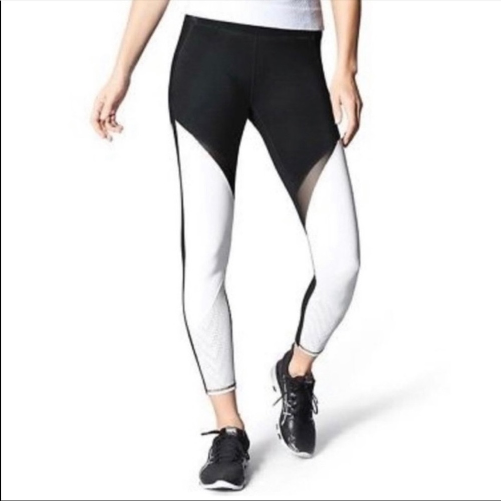 Athleta high rise leggings black and white size small cute see through pattern